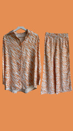 Load image into Gallery viewer, Linen Zebra Shirt and Pant Set
