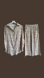 Load image into Gallery viewer, Linen Zebra Shirt and Pant Set
